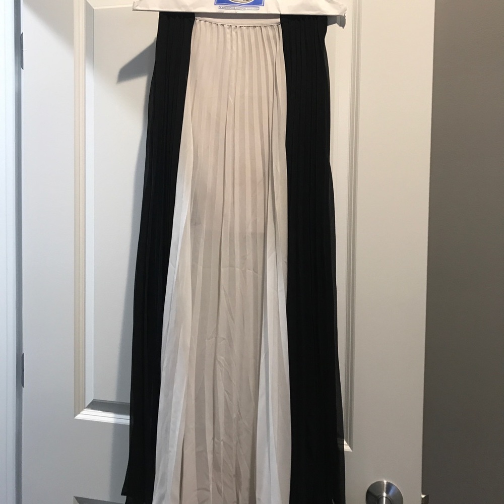 Bebe maxi skirt